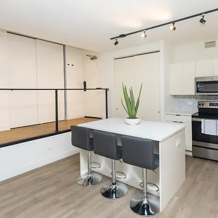 21 East - Chic Dt Apts With Rooftop By Zencity Aparthotel *