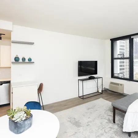 Aparthotel 21 East - Chic Dt Apts With Rooftop By Zencity