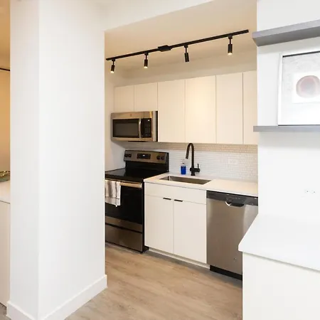 Aparthotel 21 East - Chic Dt Apts With Rooftop By Zencity Chicago