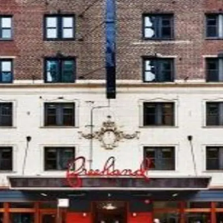 Hotel Freehand 4*
