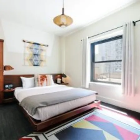 Hotel Freehand 4*