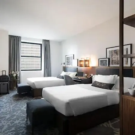 Londonhouse Chicago, Curio Collection By Hilton