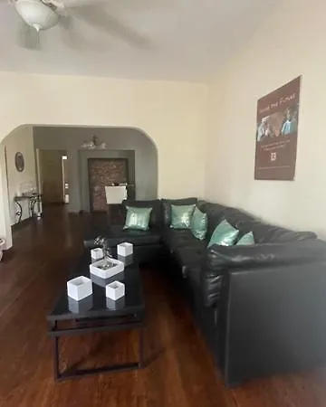 Clean, Spacious, Inexpensive Queen Br