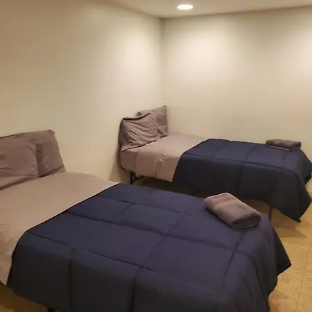 Guest house Cornell House *