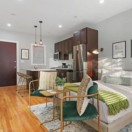Apartment Alluring In Jefferson Park - Leland 1n *