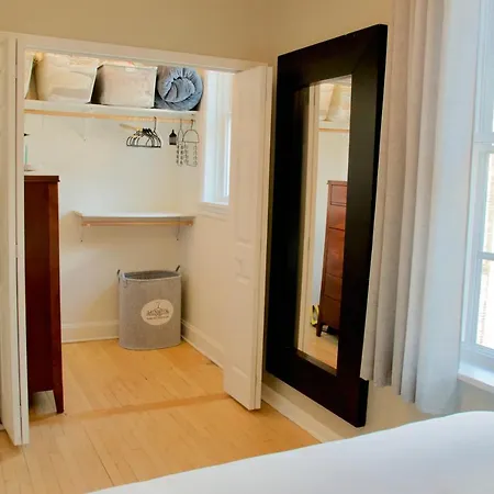 Apartment Sunny, Spacious, 3br 1ba Davlin *