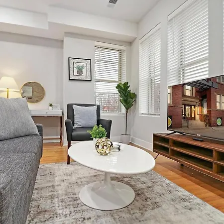 Apartment 1br Deluxe Near Shops & Cafes - Ashland 1f Chicago