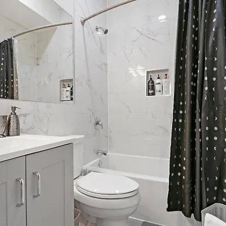 1br Deluxe Near Shops & Cafes - Ashland 1f Apartment *