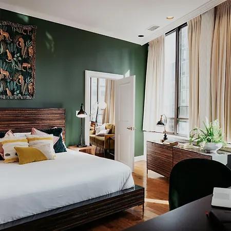 Hotel Selina Chicago