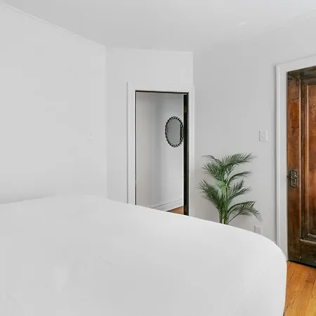 Apartment Charming 1br Close To Shops - Larchmont 3