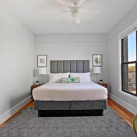 Comfy & Bright 3br Fully Furnished - Lincoln 3e Apartment
