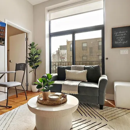 Splendid & Fully Furnished 1br - Broadway 204 Rep Apartment