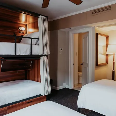 Selina Hotel