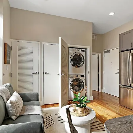 Splendid & Fully Furnished 1br - Broadway 204 Rep Chicago