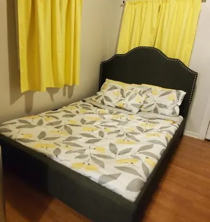 Cozy 1 Bedroom, 1 Min From Irving Park Blue Line, Free Parking Chicago