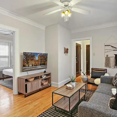 Apartment 1br Calm & Cozy In Lincoln Square - Eastwood 2s Chicago