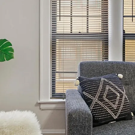 Apartment 1br Calm & Cozy In Lincoln Square - Eastwood 2s Chicago