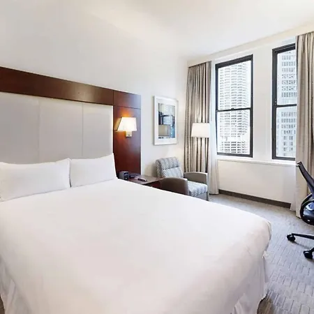 Club Quarters Wacker At Michigan, Hotel
