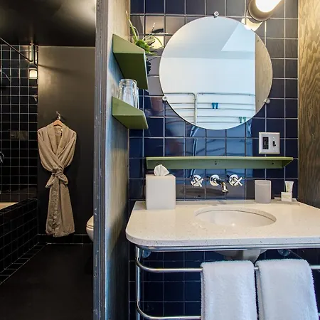 The Emily Hotel 4*