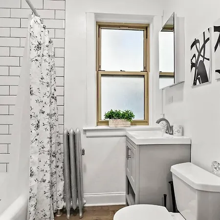 2br Stylish In Avondale Close To Shops - Roscoe 1w Apartment *