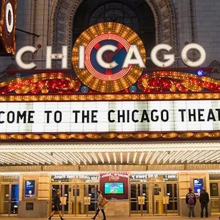 A Hidden Gem, Approx 15 Mins To Downtown Chicago!