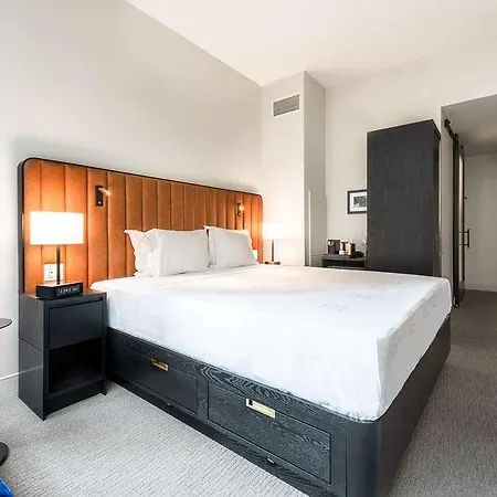 Arlo 4* Chicago