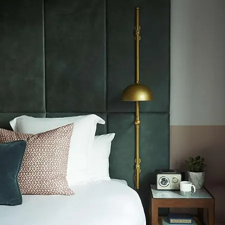 The Hoxton, Hotel 4*