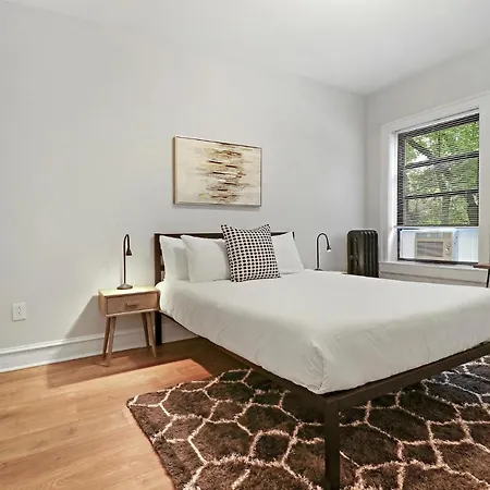 Warm & Lovely 2br Close To Dining & Shops - Touhy 1s *