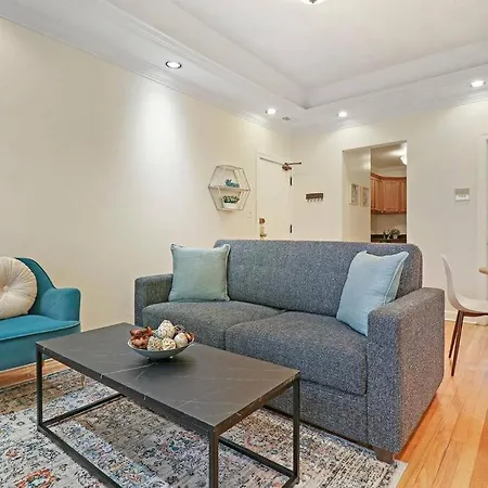 2br Alluring With Laundry - Cullom D3 *
