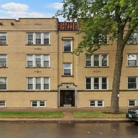 2br Alluring With Laundry - Cullom D3