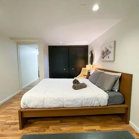 Wrigley Garden Unit Apartment