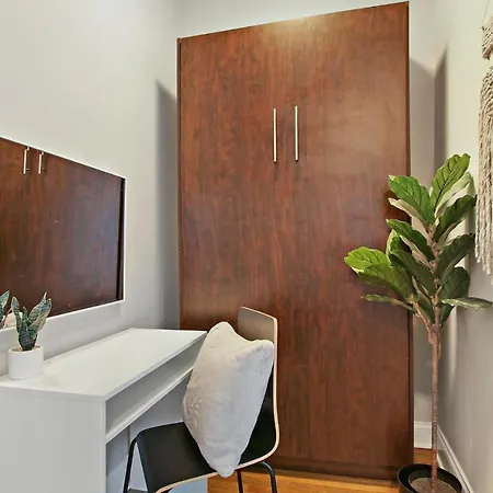 Stylish In Portage Park - Pensacola 2n