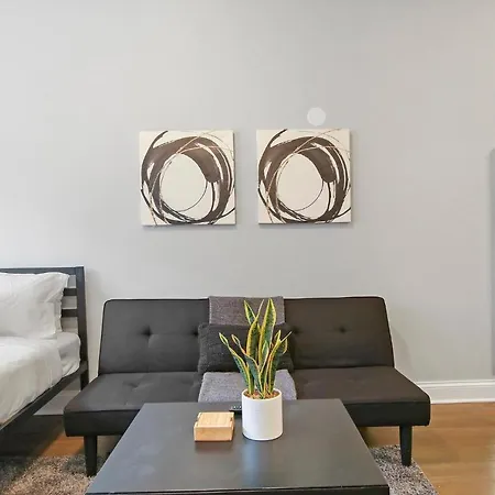 Stylish In Portage Park - Pensacola 2n Apartment *