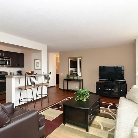 Corporate Suites Network - 555 W. Madison Aparthotel