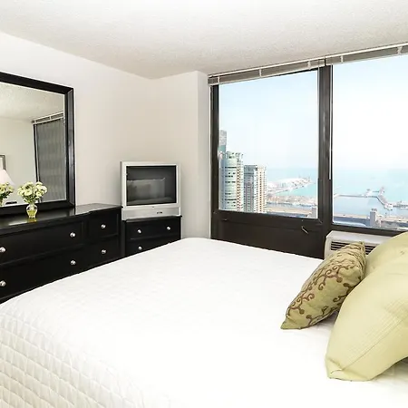 Aparthotel Corporate Suites Network - 233 E. Wacker Chicago