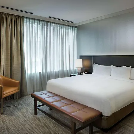 Hyatt Centric Magnificent Mile Hotel