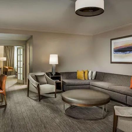 Hotel Hyatt Centric Magnificent Mile 4*