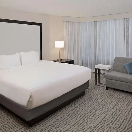 Hyatt Centric Magnificent Mile Hotel