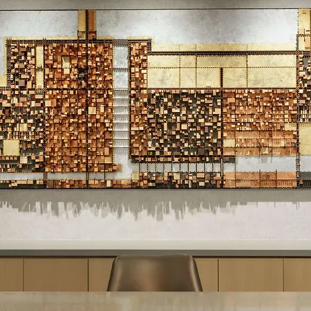 Hyatt Centric Magnificent Mile 4*