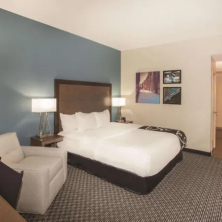 Hotel La Quinta & By Wyndham Downtown Chicago