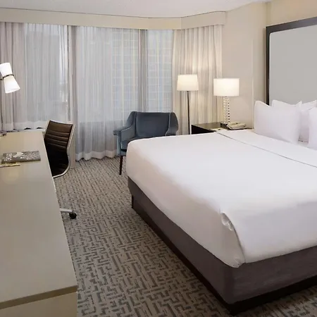 Doubletree By Hilton Magnificent Mile 4*