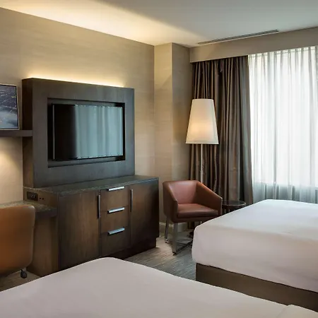 Hotel Doubletree By Hilton Magnificent Mile Chicago
