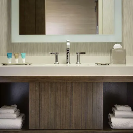 Doubletree By Hilton Magnificent Mile 4* Chicago