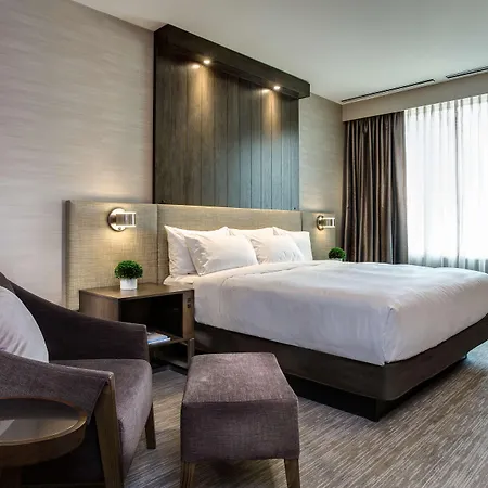 Doubletree By Hilton Magnificent Mile Hotel Chicago