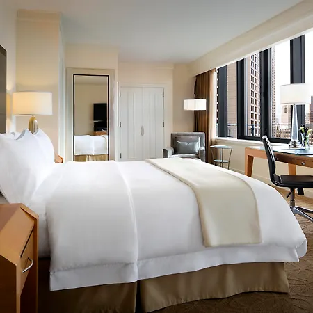 Hotel The Gwen, A Luxury Collection Hotel, Michigan Avenue 4*