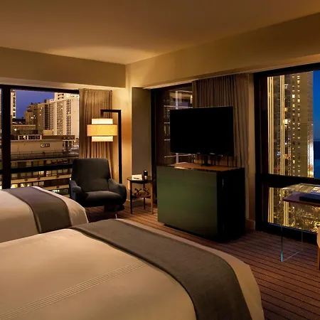 Thompson Chicago, By Hyatt 4*