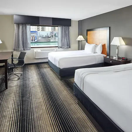 La Quinta & - Shore Hotel Chicago