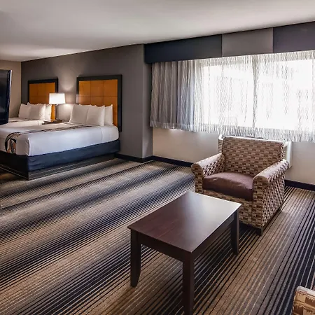 La Quinta & - Shore Hotel Chicago
