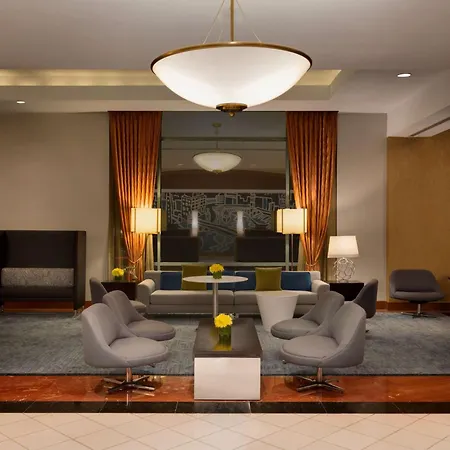 Hilton Magnificent Mile 3* Chicago
