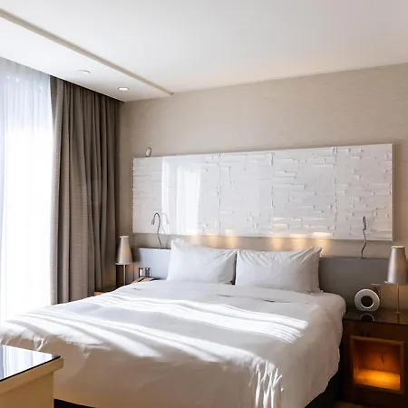 Radisson Blu Aqua Hotel, Hotel 4*